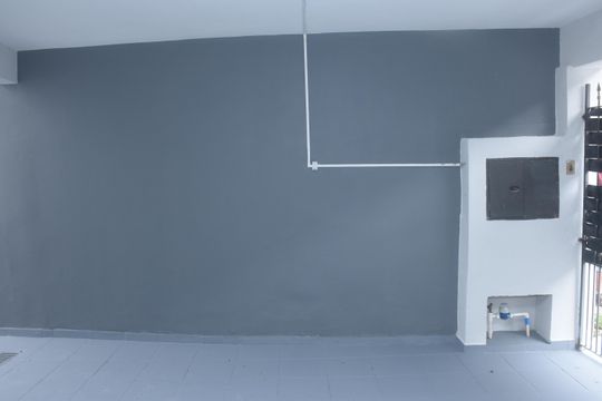 Garagem de casa para alugar com 3 quartos, 130m² em Capão do Embira, São Paulo
