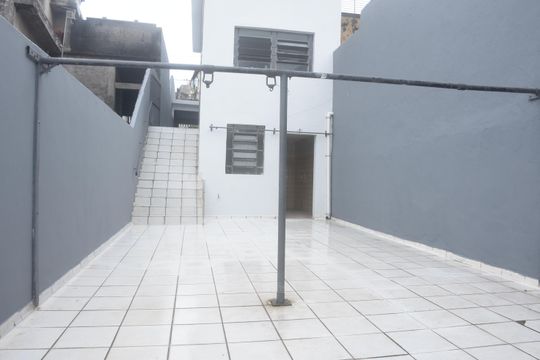 Quintal  de casa para alugar com 3 quartos, 130m² em Capão do Embira, São Paulo