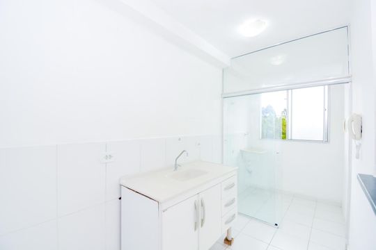 Cozinha de apartamento para alugar com 2 quartos, 45m² em Água Chata, Guarulhos