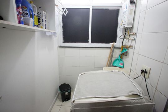 Área de Serviço de apartamento para alugar com 2 quartos, 50m² em Anil, Rio de Janeiro