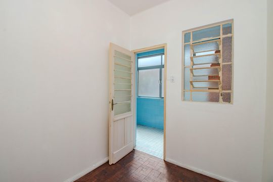 Dependência de apartamento para alugar com 3 quartos, 112m² em Floresta, Porto Alegre