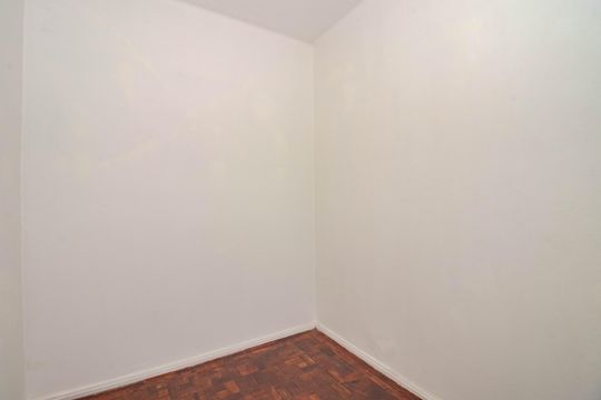 Dependência de apartamento para alugar com 3 quartos, 112m² em Floresta, Porto Alegre