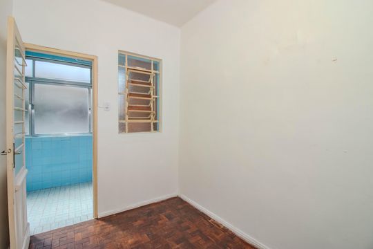 Dependência de apartamento para alugar com 3 quartos, 112m² em Floresta, Porto Alegre