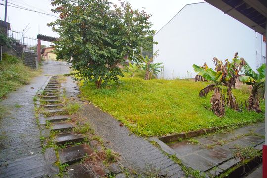 Quintal de casa à venda com 1 quarto, 70m² em Operário, Novo Hamburgo