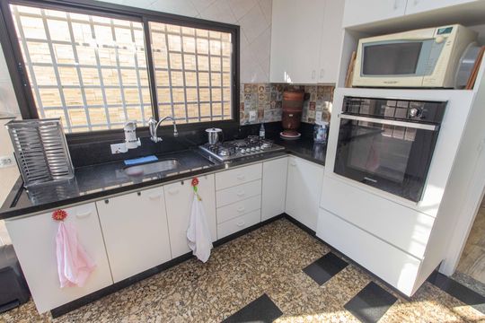 Cozinha de casa para alugar com 4 quartos, 220m² em Ipiranga, São Paulo