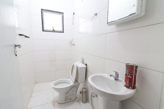Banheiro de casa para alugar com 2 quartos, 60m² em Vila Lídia, Campinas