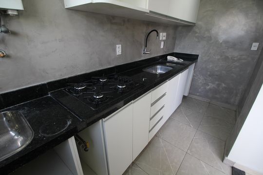 Cozinha de apartamento à venda com 1 quarto, 39m² em Tanque, Rio de Janeiro
