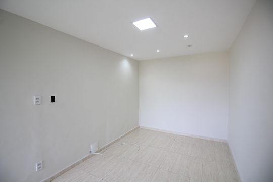 Quarto de apartamento à venda com 1 quarto, 39m² em Tanque, Rio de Janeiro