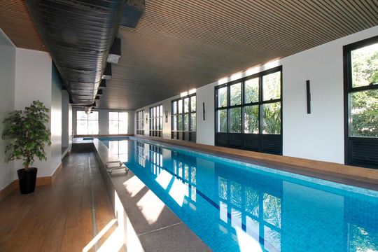 Área Comum - Piscina de apartamento para alugar com 1 quarto, 48m² em Pinheiros, São Paulo