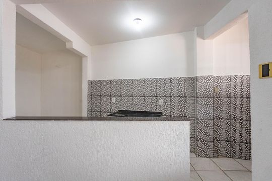 Cozinha  de casa para alugar com 1 quarto, 30m² em Vila Clara, São Paulo