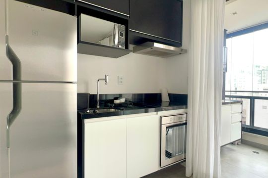 Cozinha de kitnet/studio para alugar com 1 quarto, 29m² em Pinheiros, São Paulo