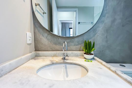 Banheiro de apartamento para alugar com 1 quarto, 32m² em Perdizes, São Paulo