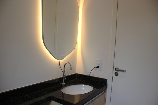 Banheiro de apartamento para alugar com 1 quarto, 31m² em Bela Vista, São Paulo