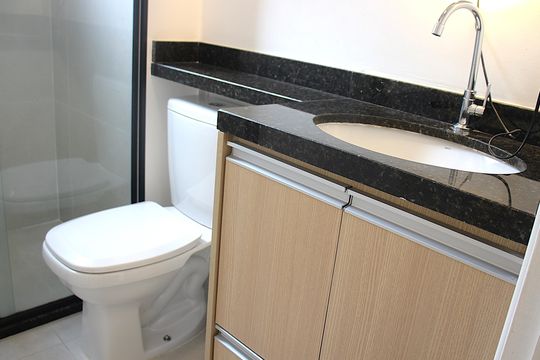 Banheiro de apartamento para alugar com 1 quarto, 31m² em Bela Vista, São Paulo