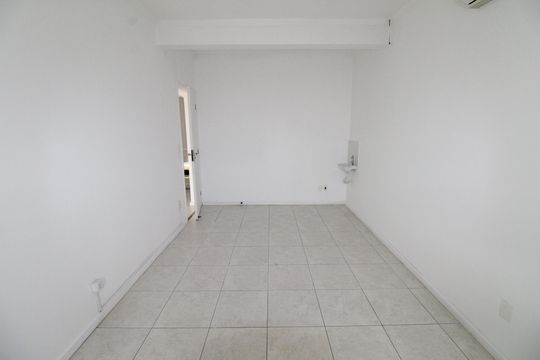 Quarto 3 de casa para alugar com 5 quartos, 427m² em Jardim das Colinas, São José dos Campos