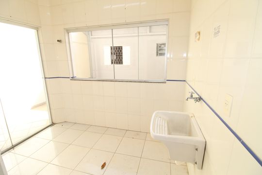 Área de Serviço de casa para alugar com 5 quartos, 427m² em Jardim das Colinas, São José dos Campos