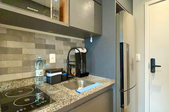 Cozinha de kitnet/studio à venda com 1 quarto, 25m² em Pinheiros, São Paulo