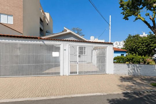 Fachada de casa à venda com 3 quartos, 312m² em Baeta Neves, São Bernardo do Campo