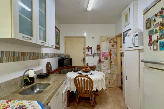 Cozinha de apartamento à venda com 2 quartos, 97m² em Jardim Paulista, São Paulo