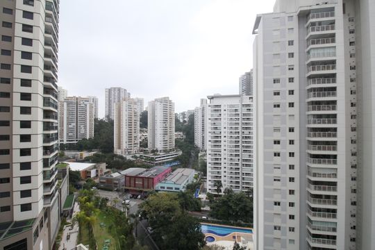 Vista da Varanda da Sala de apartamento à venda com 2 quartos, 69m² em Vila Andrade, São Paulo