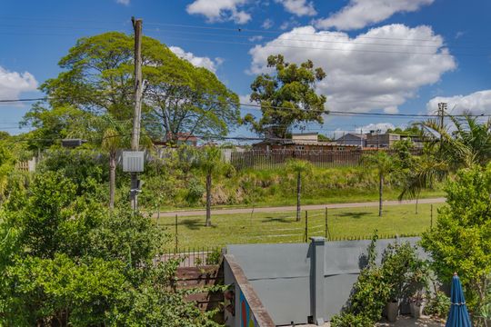 Vista Quarto 2 de casa de condomínio à venda com 3 quartos, 138m² em Passo das Pedras, Porto Alegre