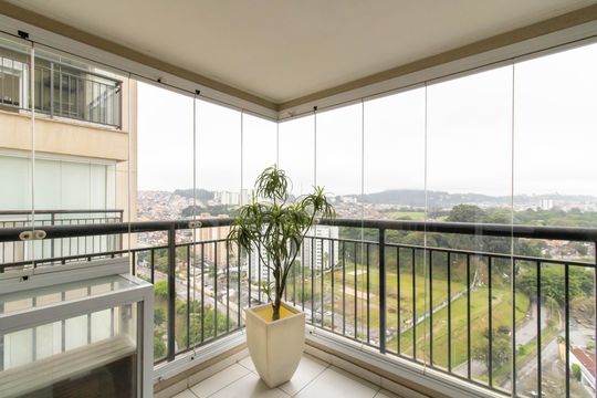 Varanda Gourmet de kitnet/studio para alugar com 0 quarto, 38m² em Jardim Flor da Montanha, Guarulhos