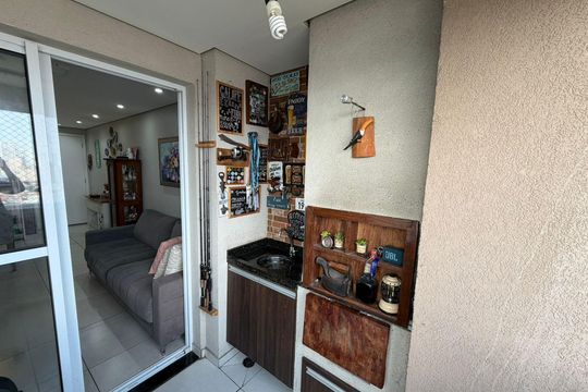Varanda de apartamento à venda com 2 quartos, 52m² em Vila Scarpelli, Santo André