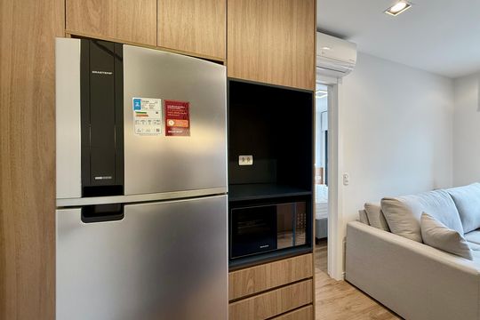 Cozinha de apartamento para alugar com 1 quarto, 41m² em Jardim das Acacias, São Paulo
