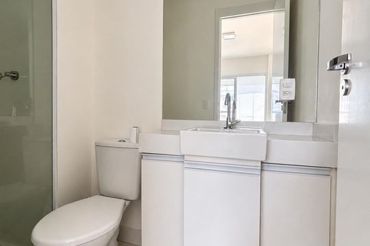 Banheiro de apartamento para alugar com 2 quartos, 63m² em Alphaville Empresarial, Barueri