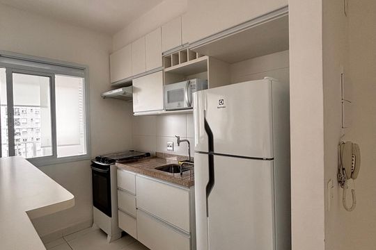 Cozinha de apartamento para alugar com 2 quartos, 63m² em Alphaville Empresarial, Barueri