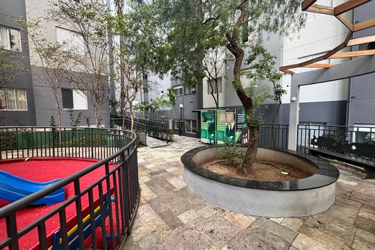Área comum de apartamento para alugar com 2 quartos, 42m² em Vila Talarico, São Paulo