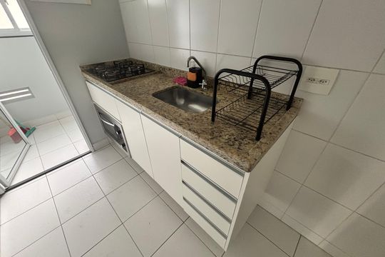 Cozinha de apartamento para alugar com 2 quartos, 42m² em Vila Talarico, São Paulo