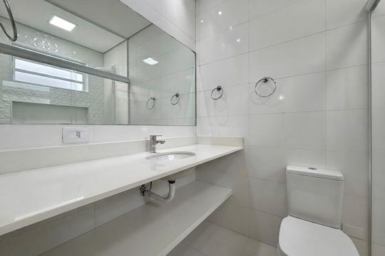 Banheiro Suíte 2 de casa para alugar com 3 quartos, 280m² em Campo Belo, São Paulo
