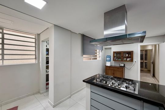 Cozinha  de casa para alugar com 3 quartos, 280m² em Campo Belo, São Paulo