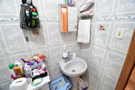 Banheiro Social de casa à venda com 3 quartos, 111m² em Nova Campinas, Campinas