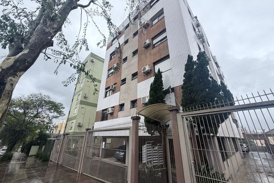 Fachada de apartamento à venda com 3 quartos, 95m² em Passo da Areia, Porto Alegre