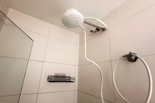 Banheiro de apartamento à venda com 1 quarto, 29m² em Jardim Mirante, São Paulo