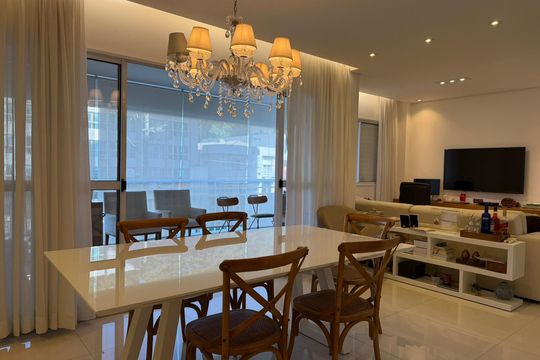 Apartamento à venda com 2 quartos, 96m² em Jardim Vazani, São Paulo