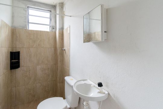 Banheiro  de casa para alugar com 1 quarto, 30m² em Jabaquara, São Paulo