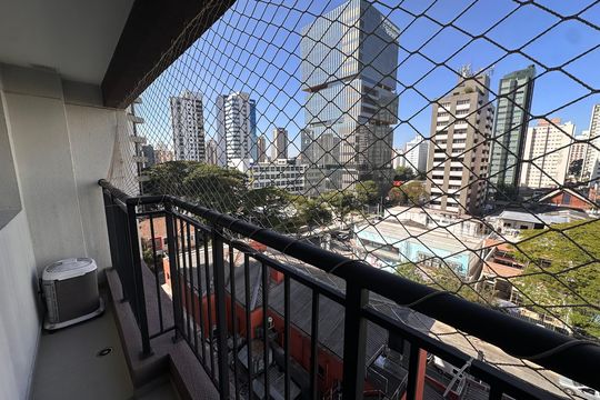 Varanda de kitnet/studio para alugar com 1 quarto, 25m² em Campo Belo, São Paulo