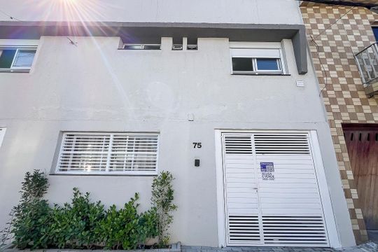 Fachada de casa à venda com 3 quartos, 186m² em Nova Gerty, São Caetano do Sul