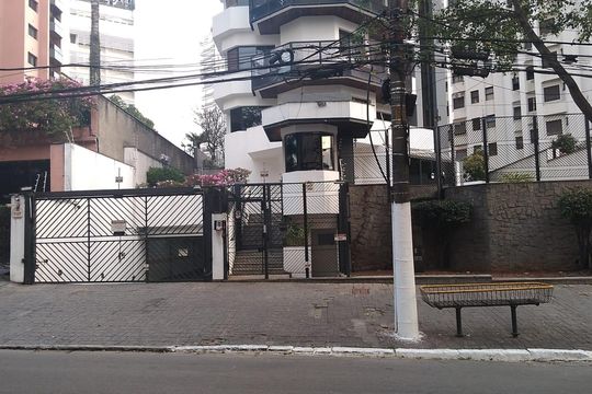 Fachada de apartamento à venda com 4 quartos, 216m² em Santana, São Paulo
