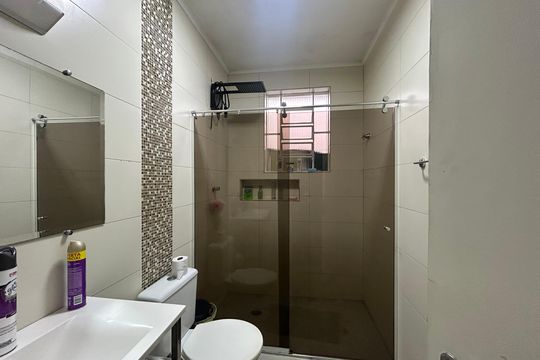 Casa  - Banheiro social de casa à venda com 5 quartos, 275m² em Piqueri, São Paulo