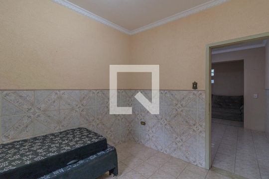 Casa à venda com 1 quarto, 99m² em Jardim Adélia, São Paulo