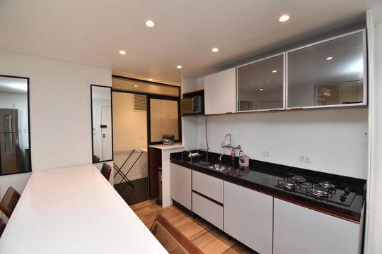Cozinha de apartamento à venda com 1 quarto, 67m² em Centro, Curitiba
