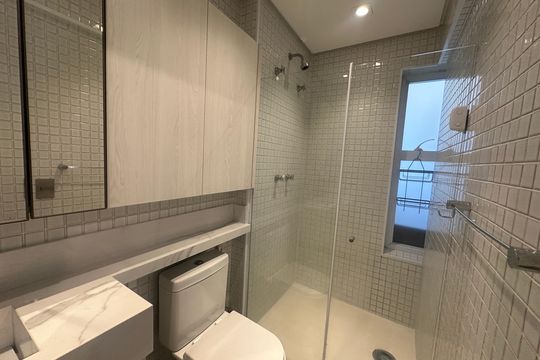 Banheiro da Suíte de apartamento à venda com 2 quartos, 82m² em Melville Empresarial Ii, Barueri