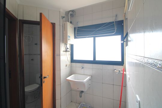 Área de serviço de apartamento para alugar com 4 quartos, 149m² em Vila do Castelo, São Paulo