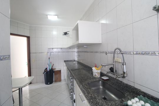 Cozinha de apartamento para alugar com 4 quartos, 149m² em Vila do Castelo, São Paulo