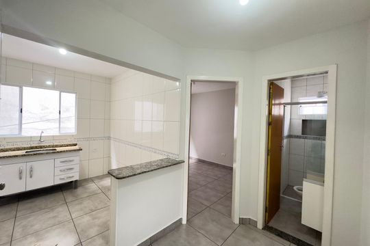 Casa para alugar com 1 quarto, 28m² em Vila das Mercês, São Paulo