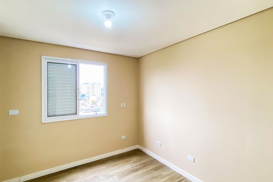 Quarto 1 de apartamento para alugar com 2 quartos, 54m² em Vila Carmosina, São Paulo